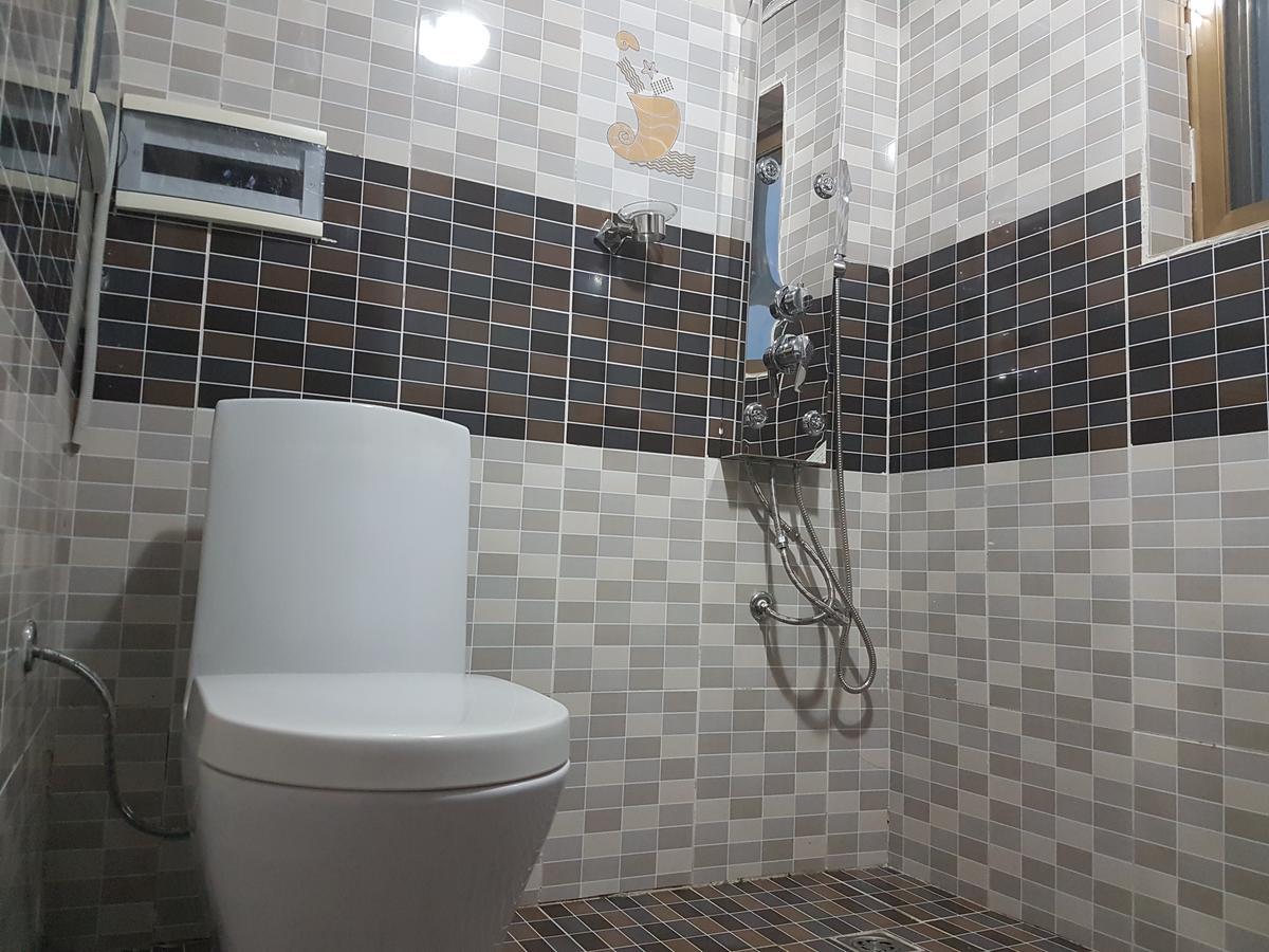 דואלה Mbayaville Hotel מראה חיצוני תמונה
