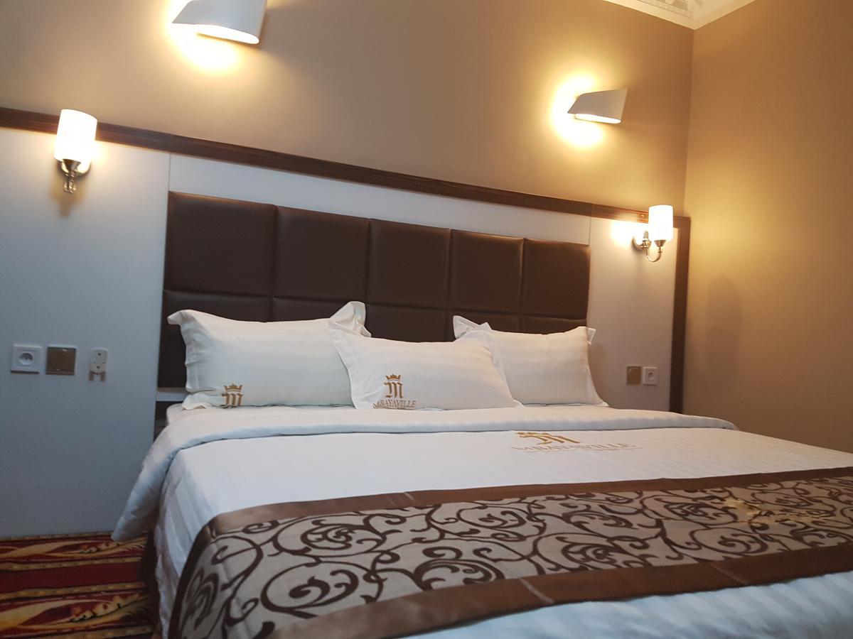 דואלה Mbayaville Hotel מראה חיצוני תמונה