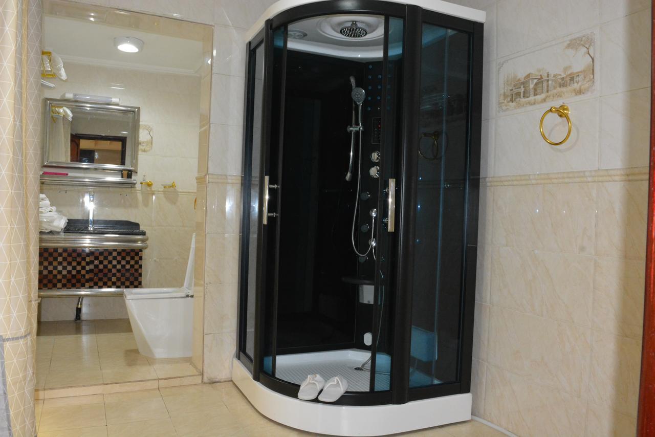 דואלה Mbayaville Hotel מראה חיצוני תמונה